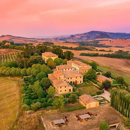 Pool By Villaflair Villa Volterra